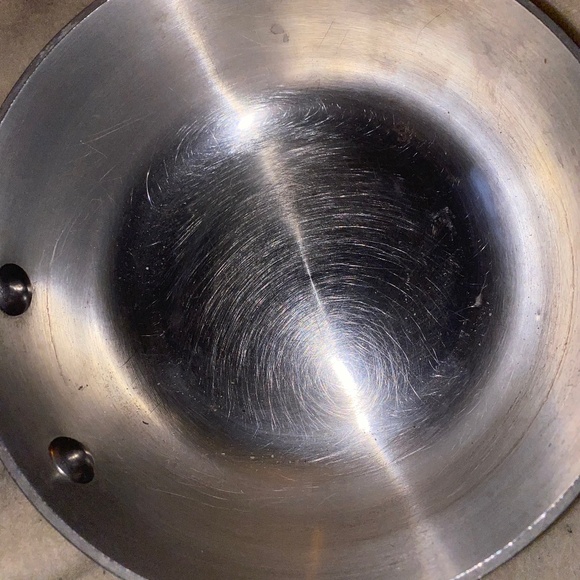 All-Clad 1 quart Saucier Sauce Pan - Picture 2 of 5